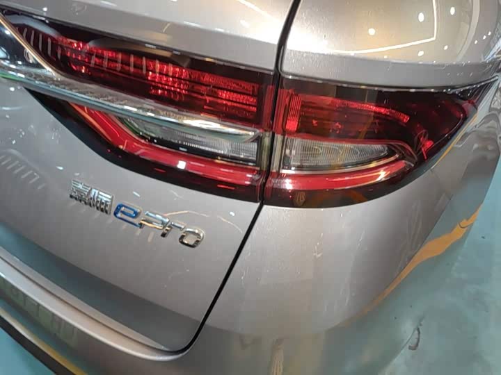 Geely Jiaji Hybrid, 2022 — фото 8 из 9