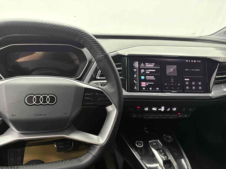 Audi Q4 e-tron, 2024 — фото 6 из 9