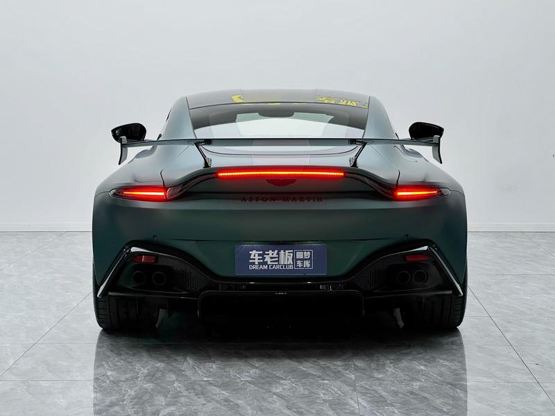 Aston Martin V8 Vantage, 2021 — фото 5 из 8