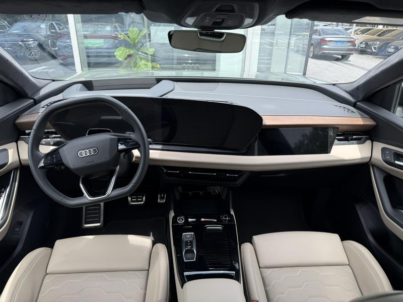 Audi Q6L e-tron, 2025 — фото 7 из 12
