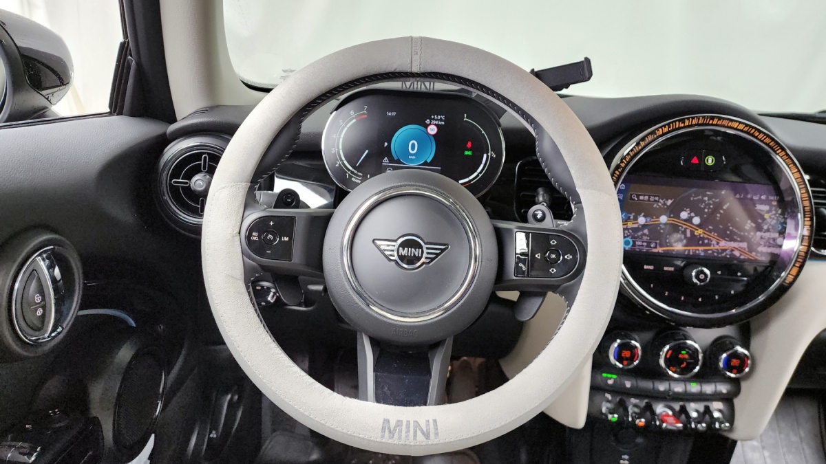 Mini Cooper, 2022 — фото 12 из 12