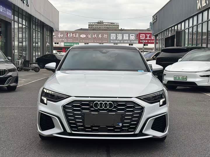 Audi A3, 2022 — фото 3 из 9
