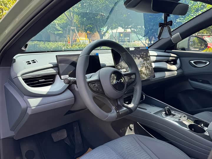 BYD Seal 06 GT, 2026 — фото 6 из 9