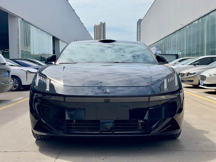 Lynk & Co 30 EM-P Hybrid, 2025 — фото 2 из 9