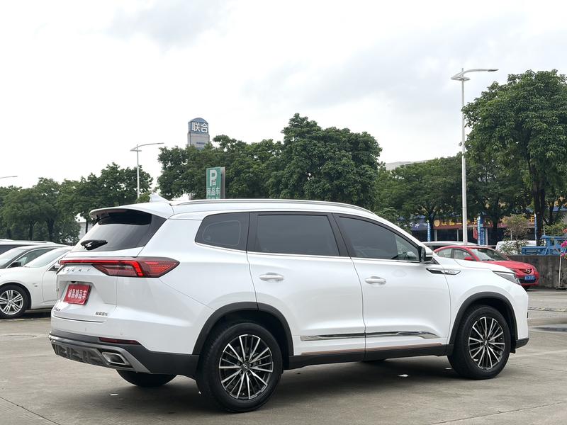 Chery Tiggo 8 Pro, 2023 — фото 7 из 12