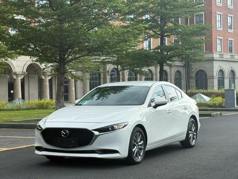 Mazda 3 (Axela), 2021 — купить в Калуге под ключ