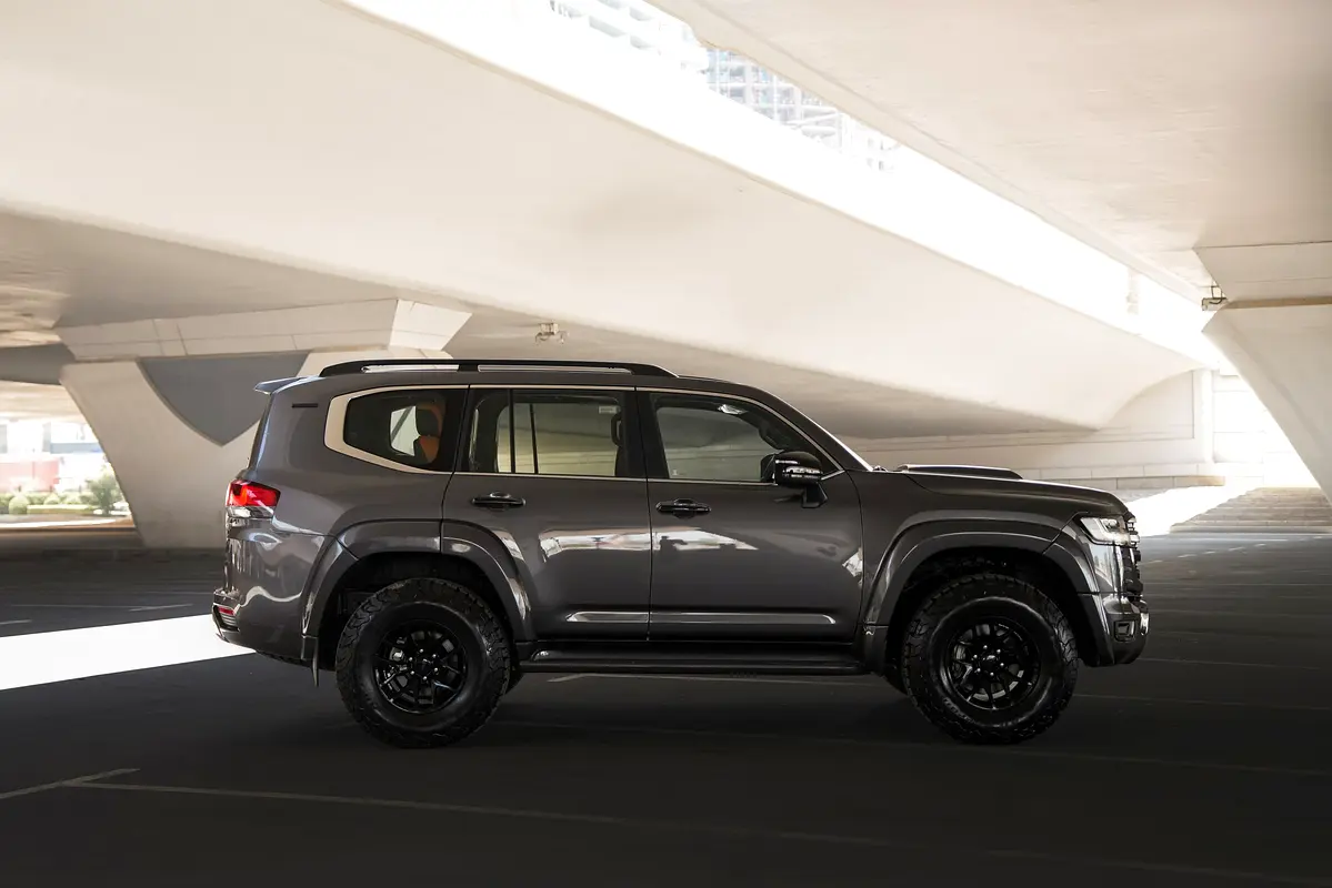 Toyota Land Cruiser, 2026 — фото 6 из 10