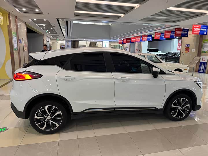 Geely Emgrand GS, 2023 — фото 4 из 9
