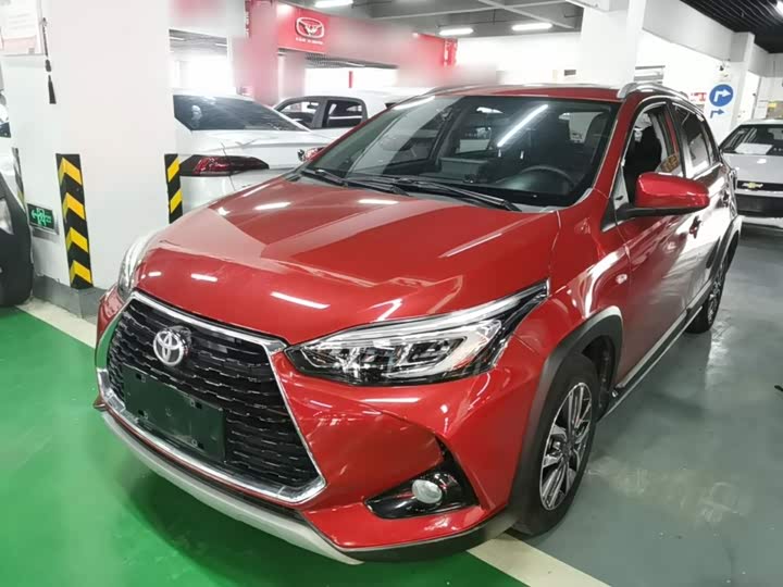 Toyota Yaris L Hatchback, 2022 — купить в Санкт-Петербурге под ключ
