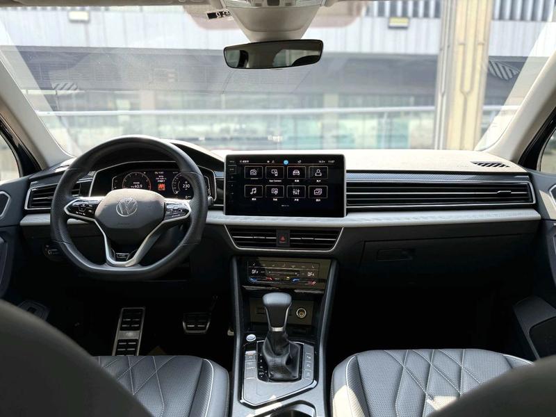 Volkswagen Tiguan L Pro, 2022 — фото 6 из 8