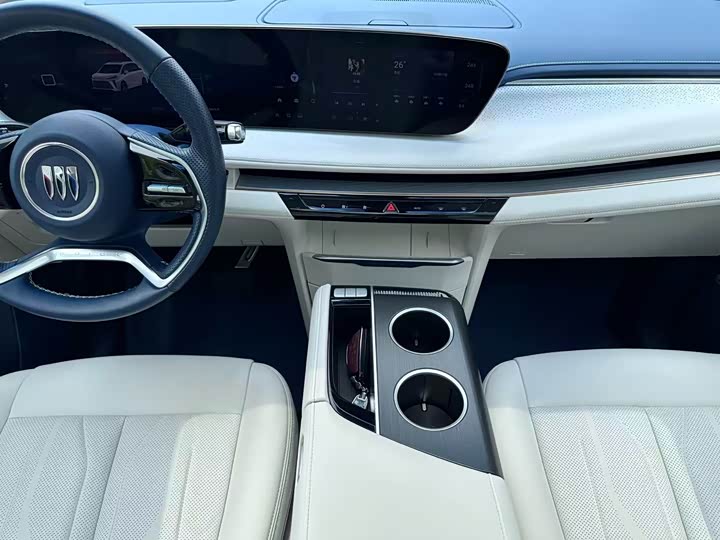 Buick GL8 Hybrid, 2024 — фото 8 из 9