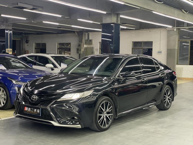 Toyota Camry, 2022 — купить в Саратове под ключ