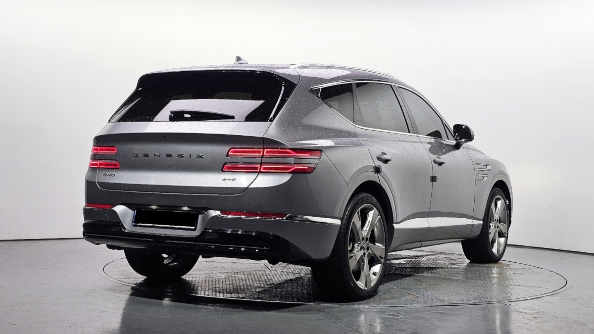 Genesis GV80, 2022 — фото 2 из 12