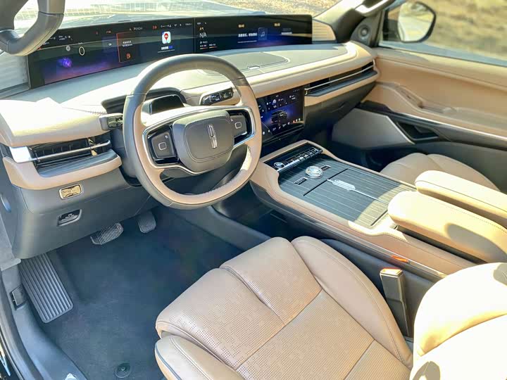 Lincoln Navigator, 2025 — фото 9 из 9