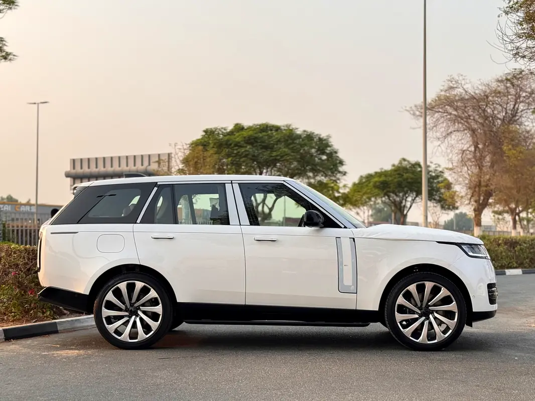Land Rover Range Rover, 2026 — фото 7 из 10
