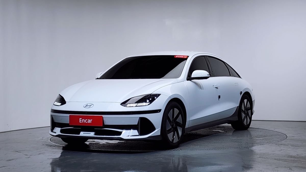 Hyundai Ioniq 6, 2022 — фото 10 из 12