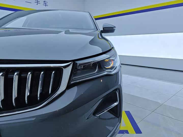 Geely Emgrand, 2025 — фото 5 из 9