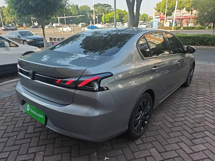 Peugeot 408, 2025 — фото 7 из 9