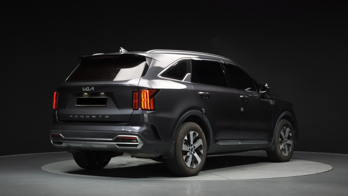 Kia Sorento, 2022 — фото 2 из 12