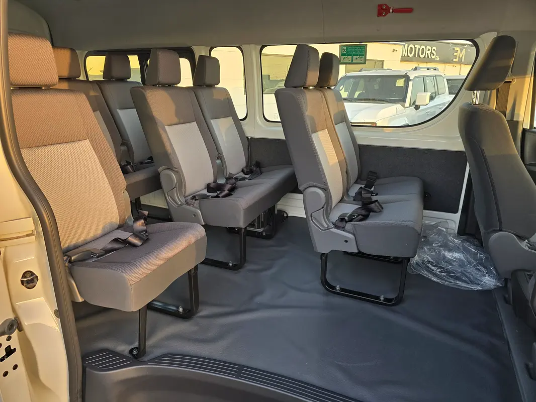 Toyota Hiace, 2026 — фото 7 из 10