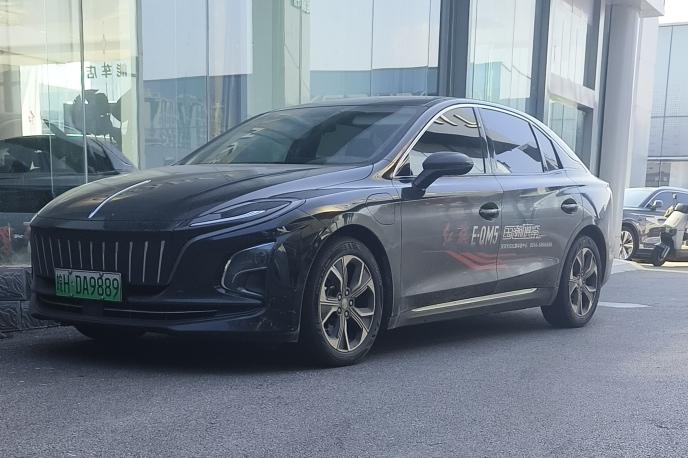 Hongqi E-QM5, 2023 — купить в Кирове под ключ