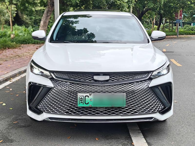 Geely Emgrand L Hi·P Hybrid, 2023 — фото 2 из 10