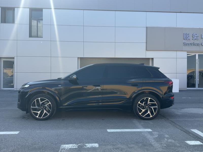 Audi Q6L e-tron, 2026 — фото 3 из 9