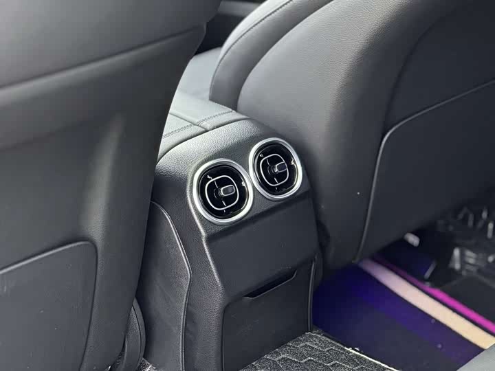 Mercedes-Benz C-Class Hybrid, 2023 — фото 9 из 9