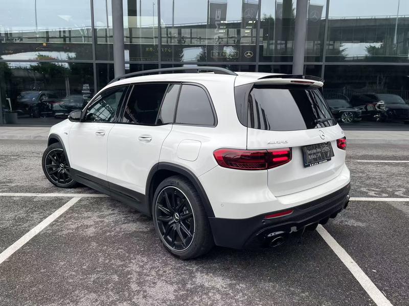 Mercedes-Benz GLB-Class AMG, 2025 — фото 3 из 9