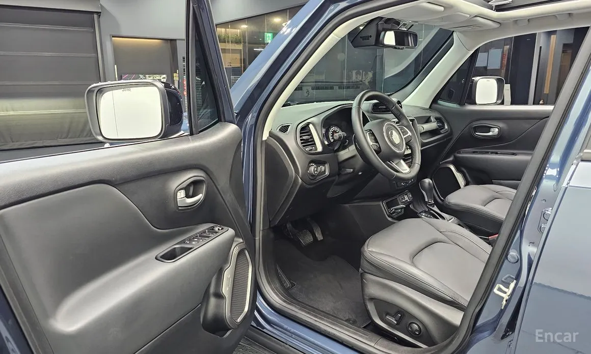 Jeep Renegade, 2023 — фото 10 из 12