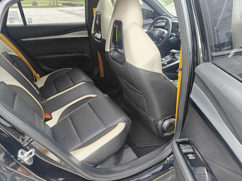 MG Motor 5 Scorpio, 2022 — фото 8 из 9