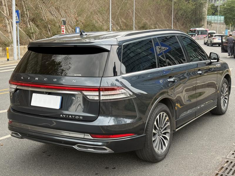 Lincoln Aviator, 2023 — фото 7 из 12