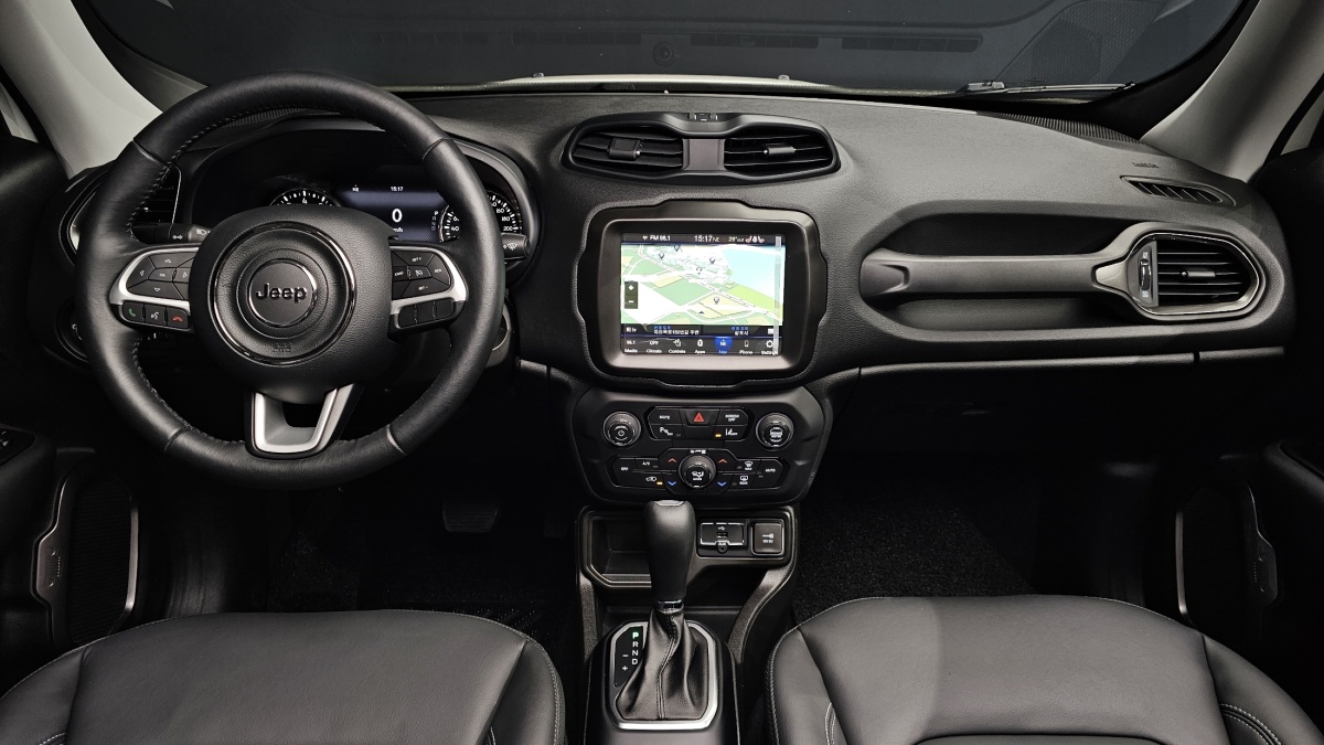 Jeep Renegade, 2023 — фото 6 из 12