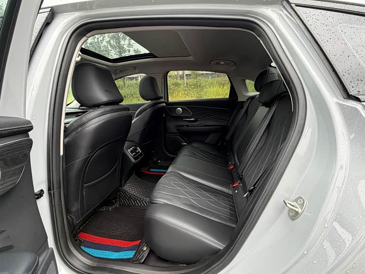 Chery Arrizo 8 Pro, 2025 — фото 6 из 9