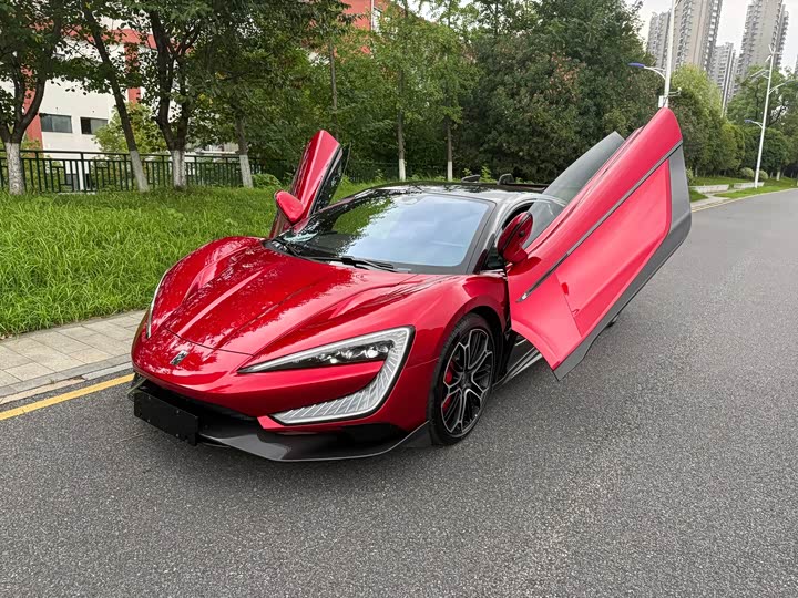 BYD Yangwang U9, 2024 — фото 6 из 9