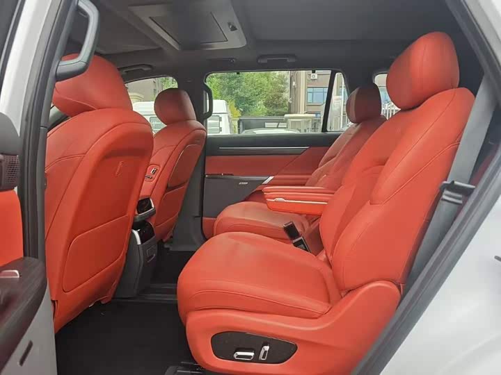 Dongfeng Yipai eπ 008, 2024 — фото 5 из 7