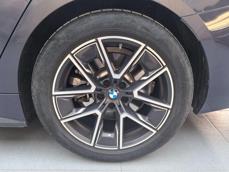 BMW i4, 2024 — фото 6 из 12