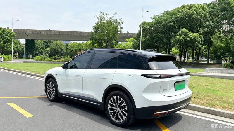 Nio ES6, 2025 — фото 5 из 10