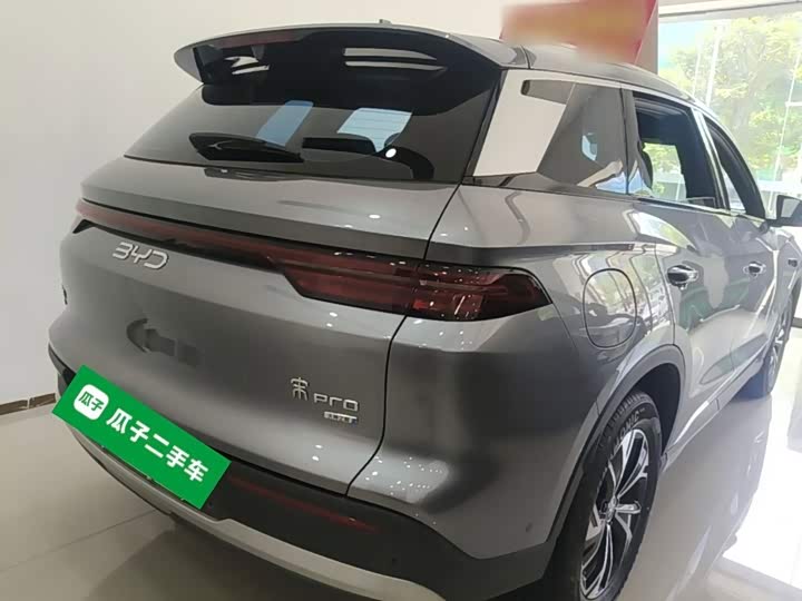 BYD Song Pro Hybrid, 2024 — фото 7 из 9