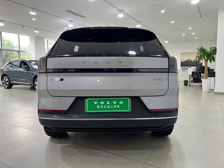 Volvo XC70 Hybrid, 2025 — фото 5 из 9