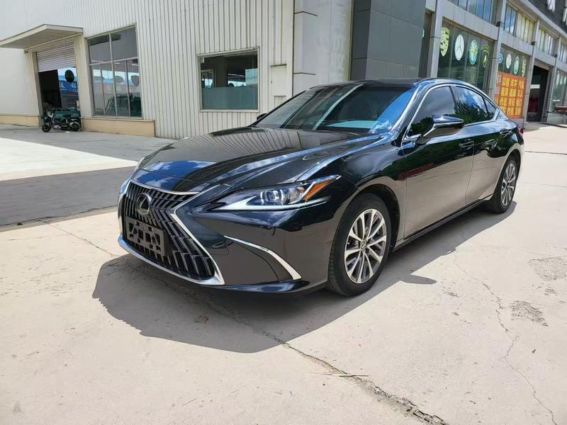 Lexus ES, 2023 — купить в Тамбове под ключ