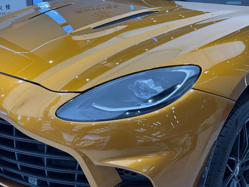 Aston Martin DBX, 2021 — фото 7 из 12