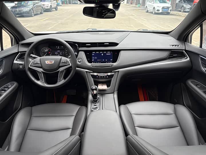 Cadillac XT5, 2022 — фото 7 из 9