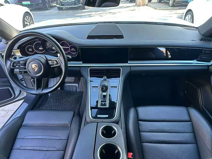 Porsche Panamera, 2023 — фото 5 из 9