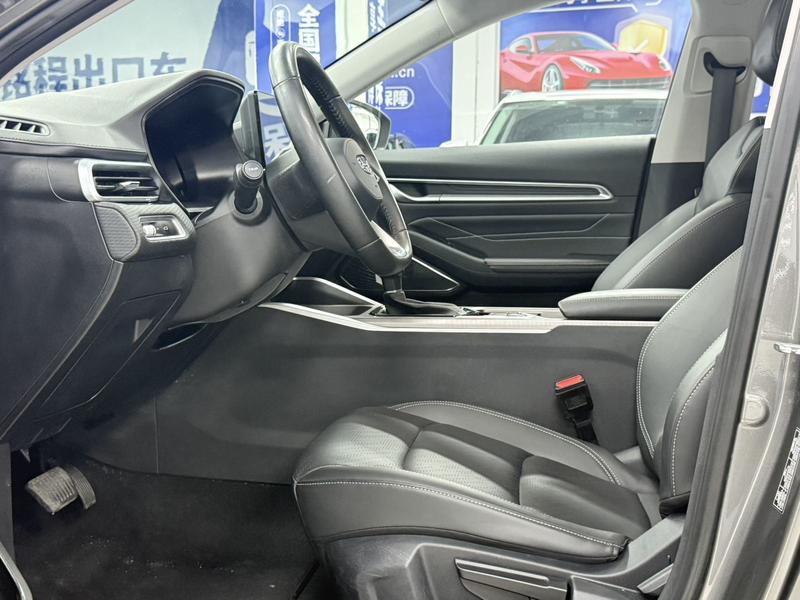 Geely Emgrand, 2021 — фото 10 из 12