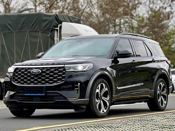 Ford Explorer, 2022 — купить в Кирове под ключ