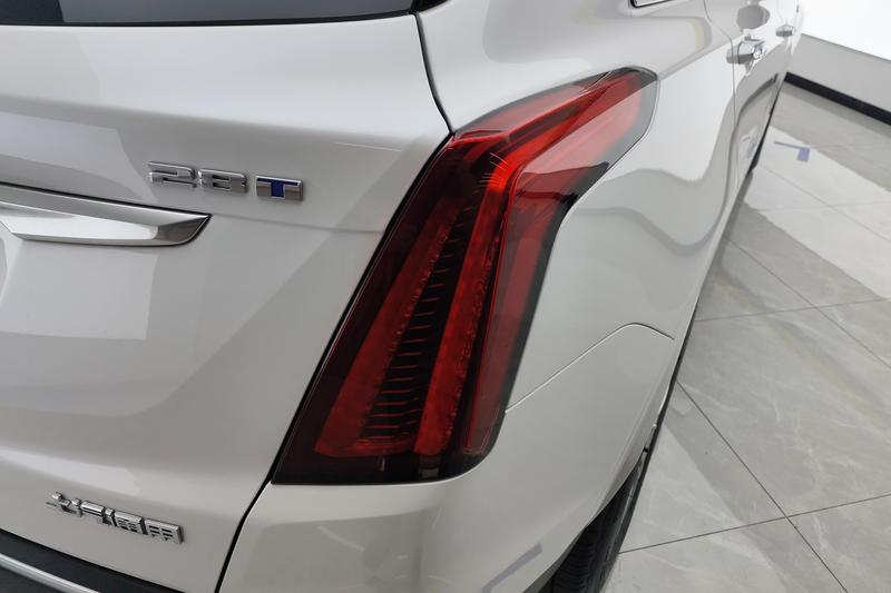 Cadillac XT5, 2023 — фото 5 из 12