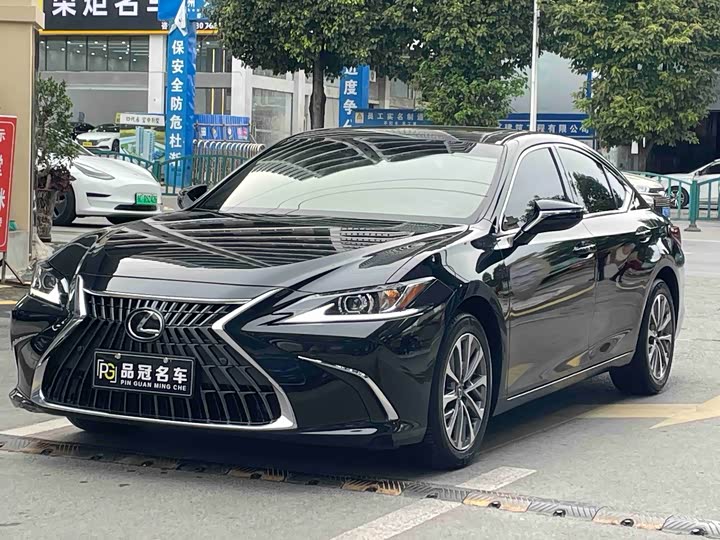 Lexus ES, 2024 — купить в Ульяновске под ключ