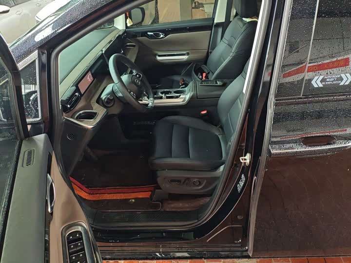 GAC Trumpchi E8, 2025 — фото 3 из 9