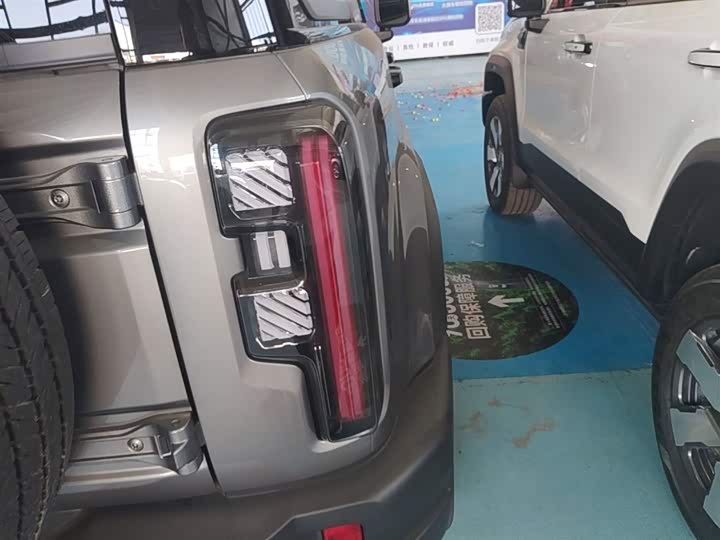 BAIC Beijing BJ40 Hybrid, 2025 — фото 8 из 9